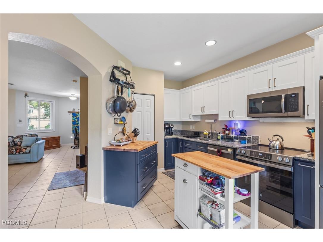 3160 Antica Street Fort Myers FL 33905 2025014464 image6