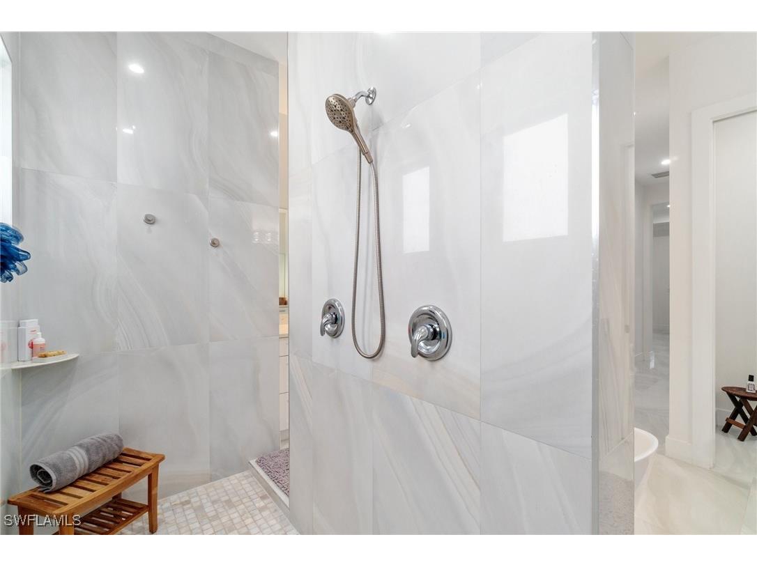 3160 Safe Harbor Drive Naples FL 34117 225080238 image20