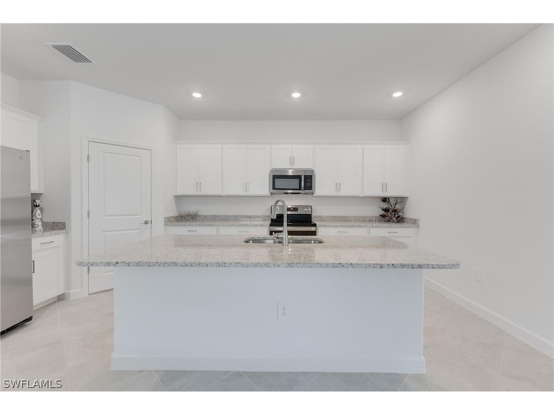 3160 Weston Manor Drive Alva FL 33920 226007629 image8