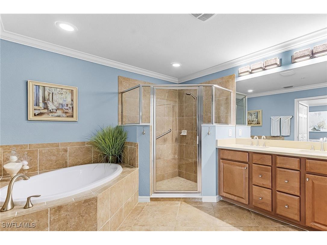 3163 Serena Lane #101 Naples FL 34114 225071133 image16