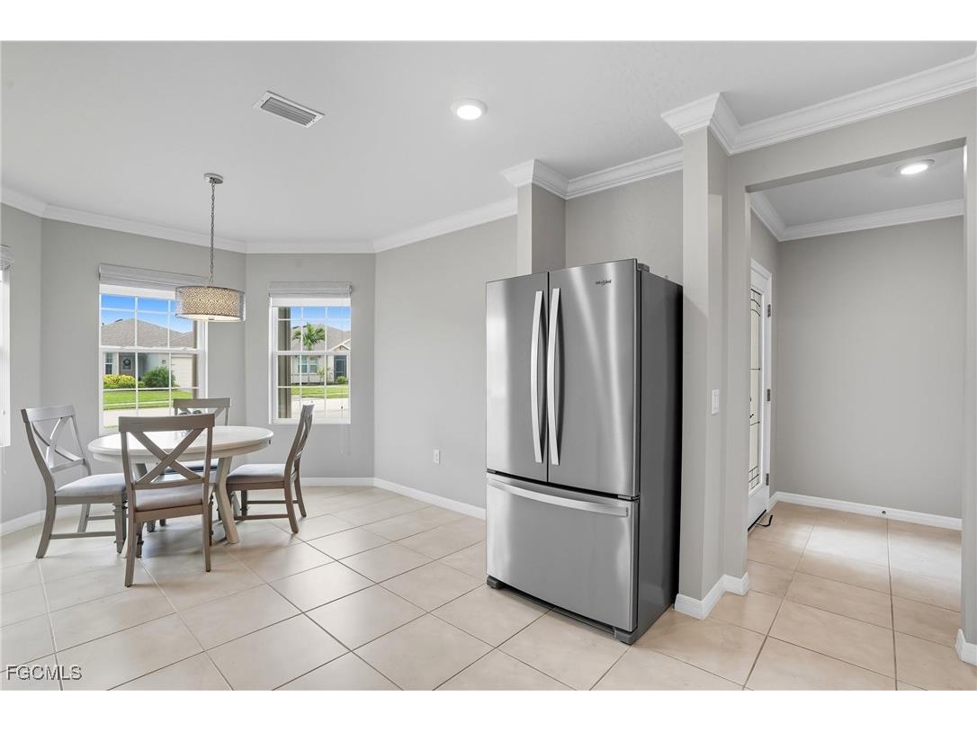 3164 Estancia Lane Cape Coral FL 33909 2025009899 image14