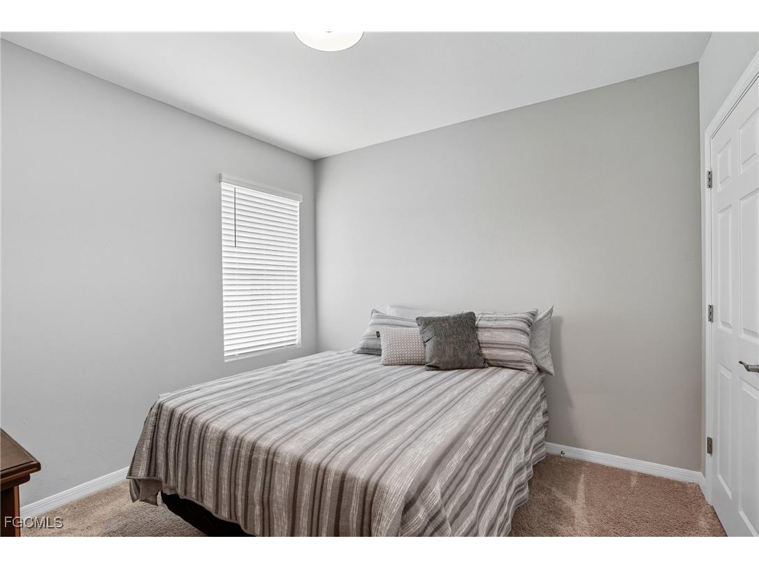 3164 Estancia Lane Cape Coral FL 33909 2025009899 image27