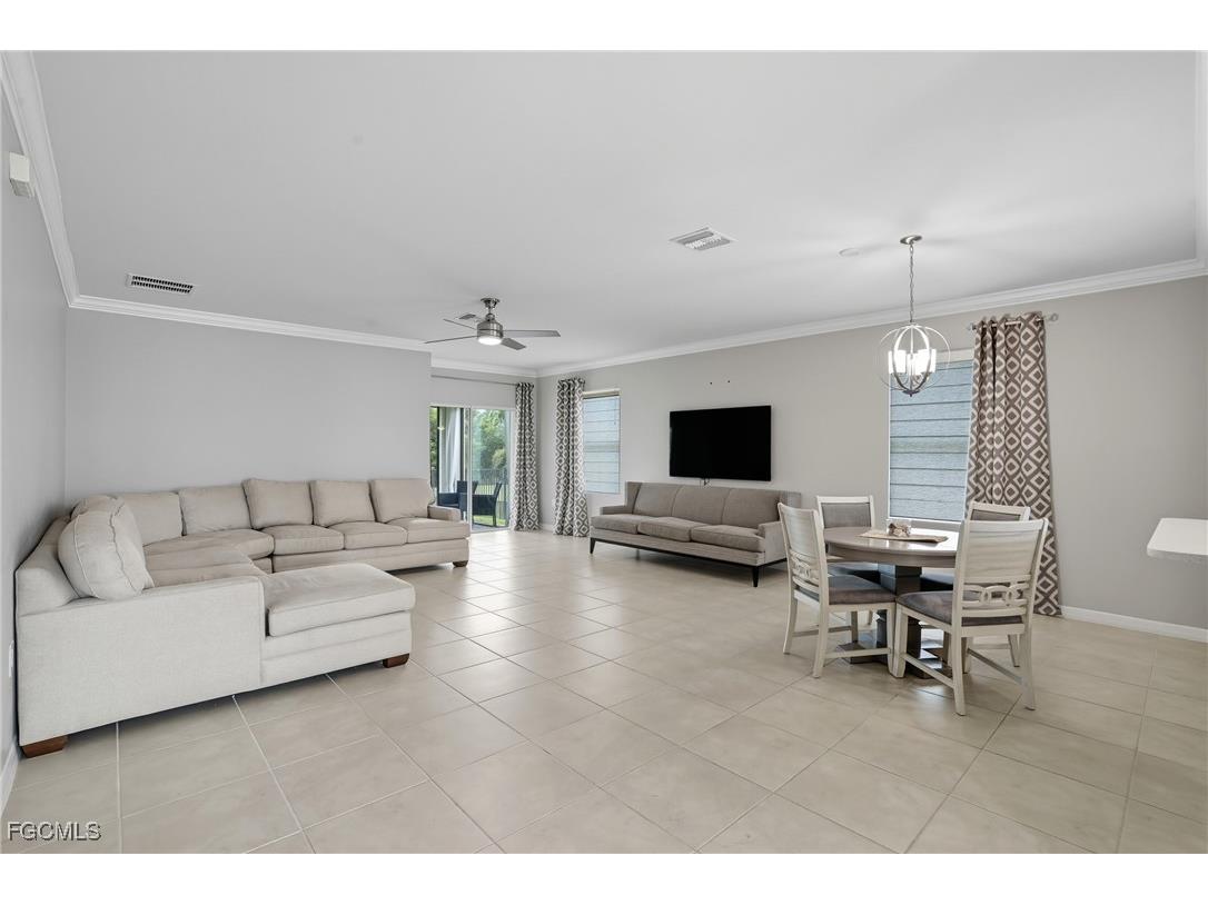 3164 Estancia Lane Cape Coral FL 33909 2025009899 image4