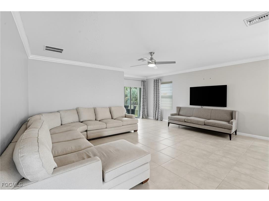 3164 Estancia Lane Cape Coral FL 33909 2025009899 image6