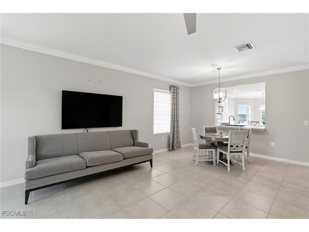 3164 Estancia Lane Cape Coral FL 33909 2025009899 image7