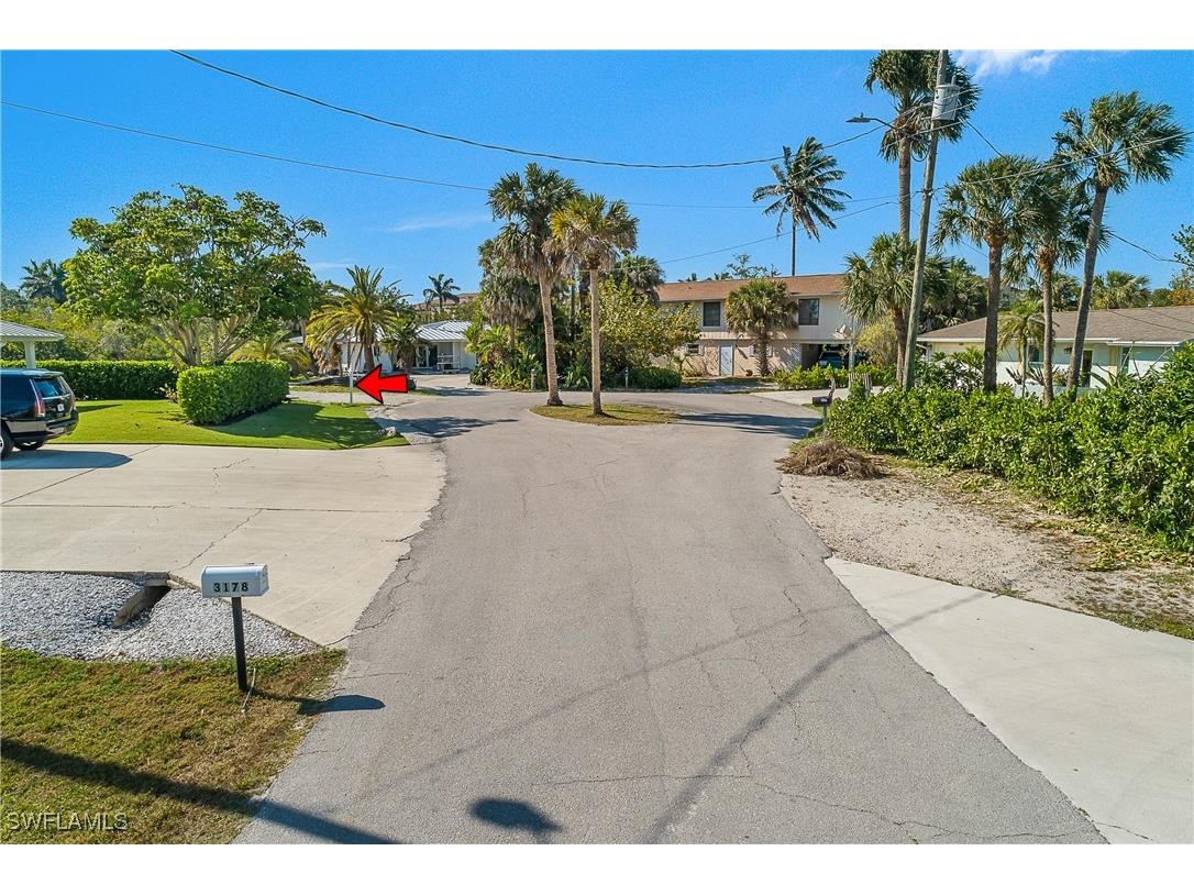 3164 Lakeview Drive Naples FL 34112 225072077 image15