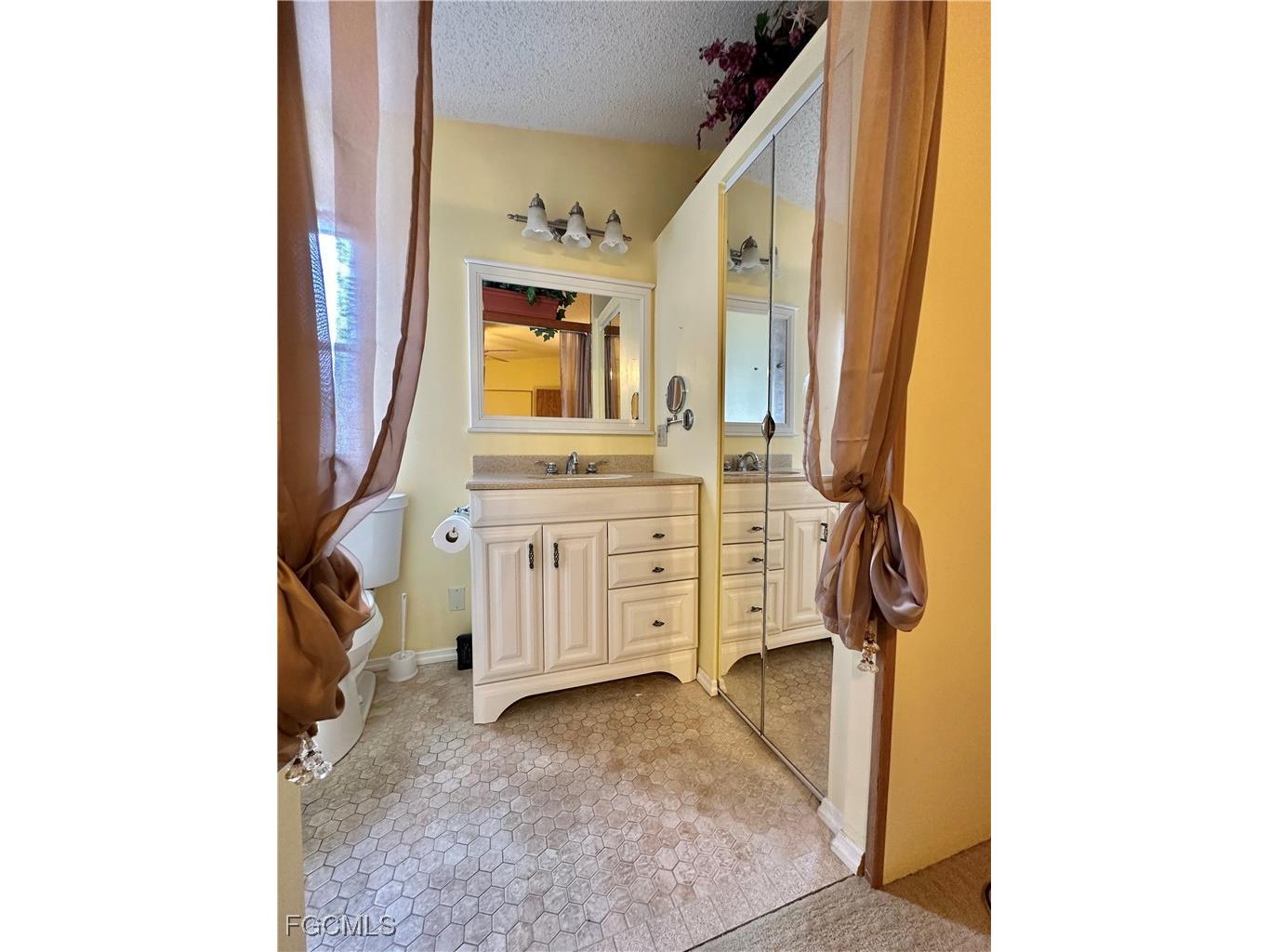 3165 Bunny Run Drive North Fort Myers FL 33917 2025007738 image20