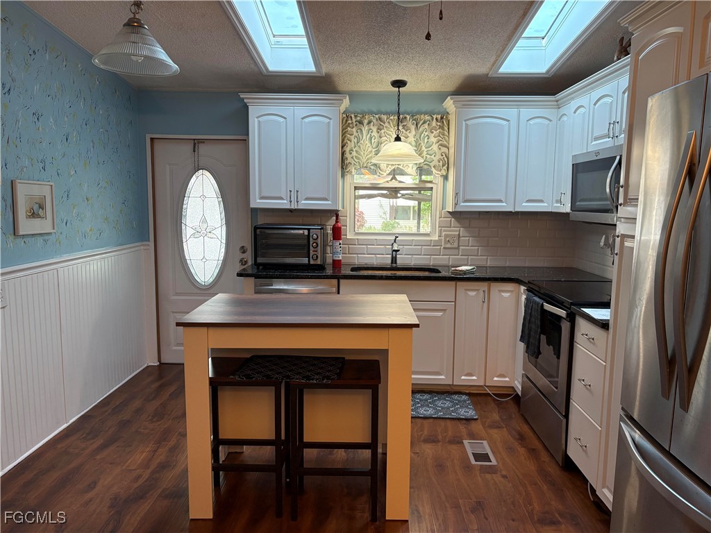 3165 Bunny Run Drive North Fort Myers FL 33917 2025007738 image9