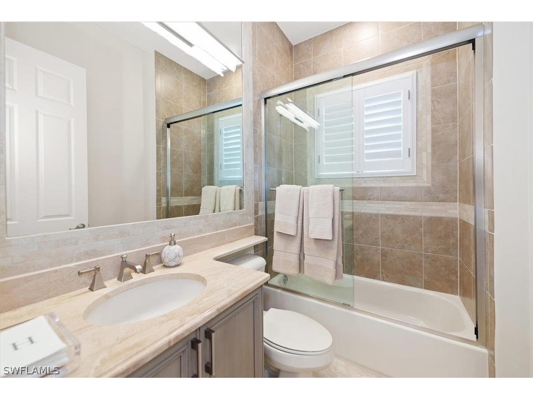 3168 Pacific Drive Naples FL 34119 226006055 image22