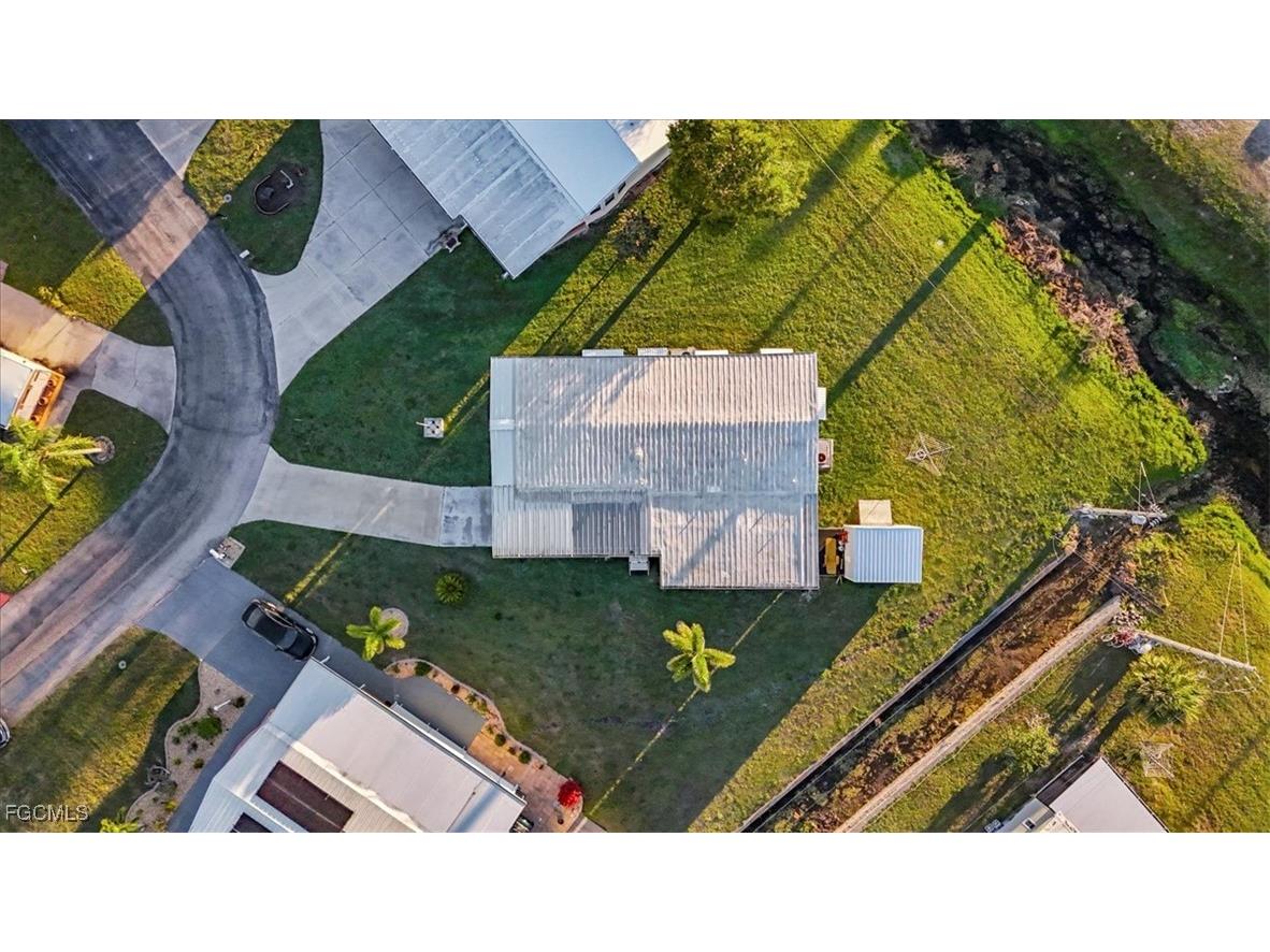 3169 Saturn Circle North Fort Myers FL 33903 2025021646 image28