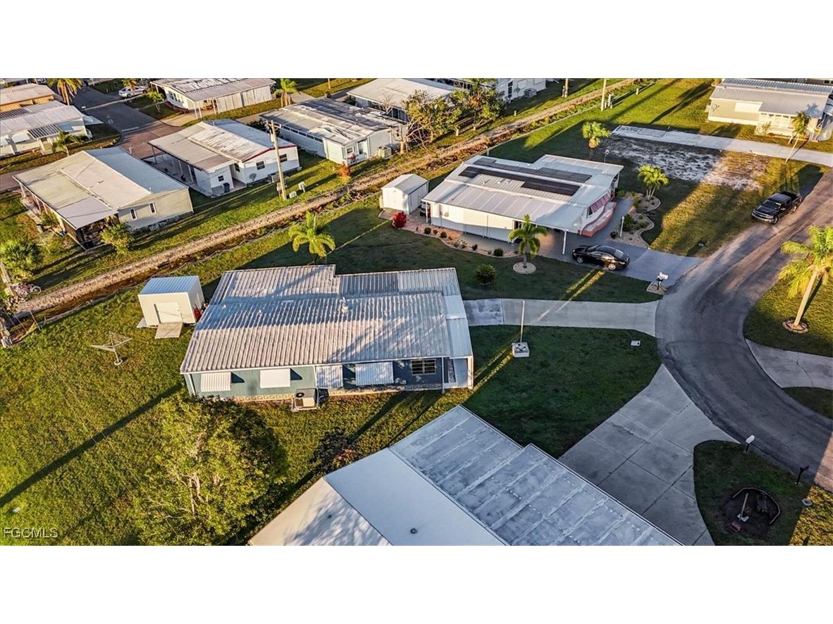 3169 Saturn Circle North Fort Myers FL 33903 2025021646 image30