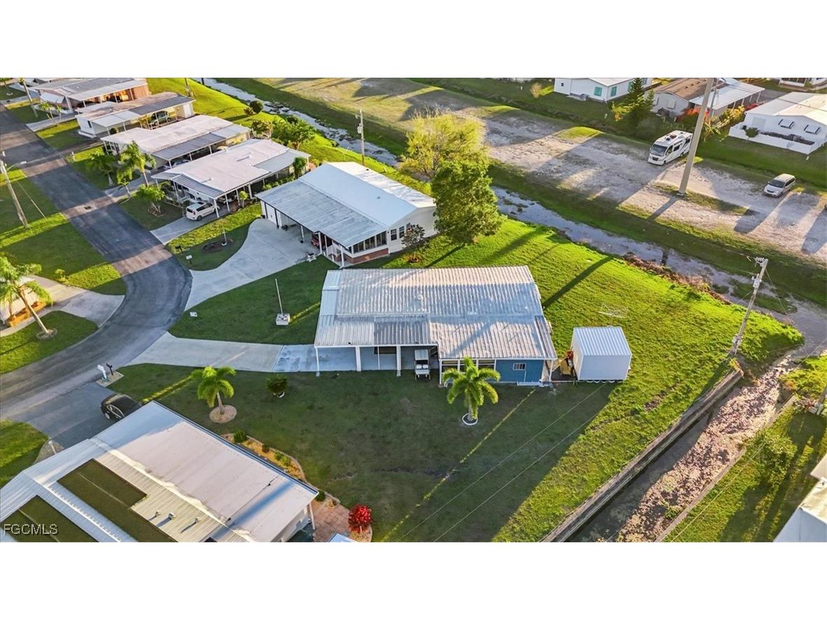 3169 Saturn Circle North Fort Myers FL 33903 2025021646 image32