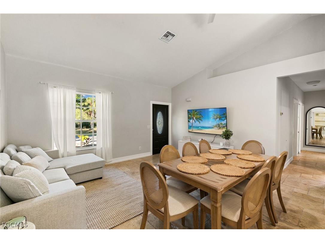 317 3rd Avenue Marco Island FL 34145 2026012097 image4
