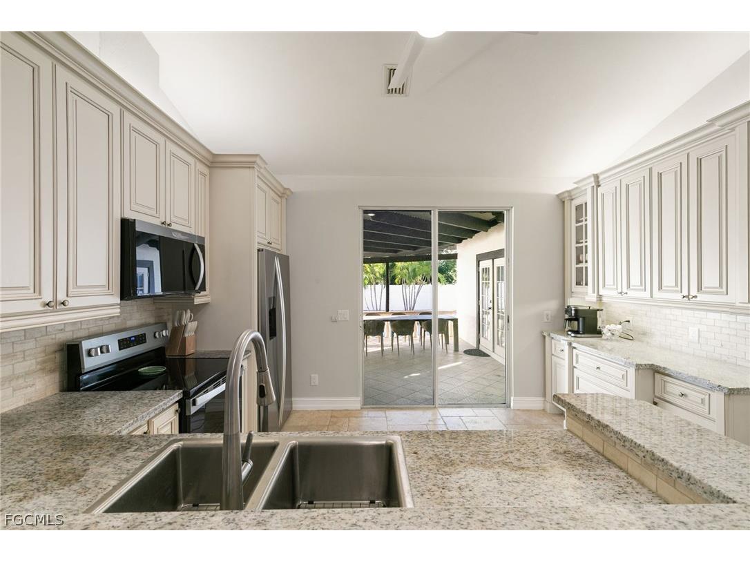 317 3rd Avenue Marco Island FL 34145 2026012097 image8