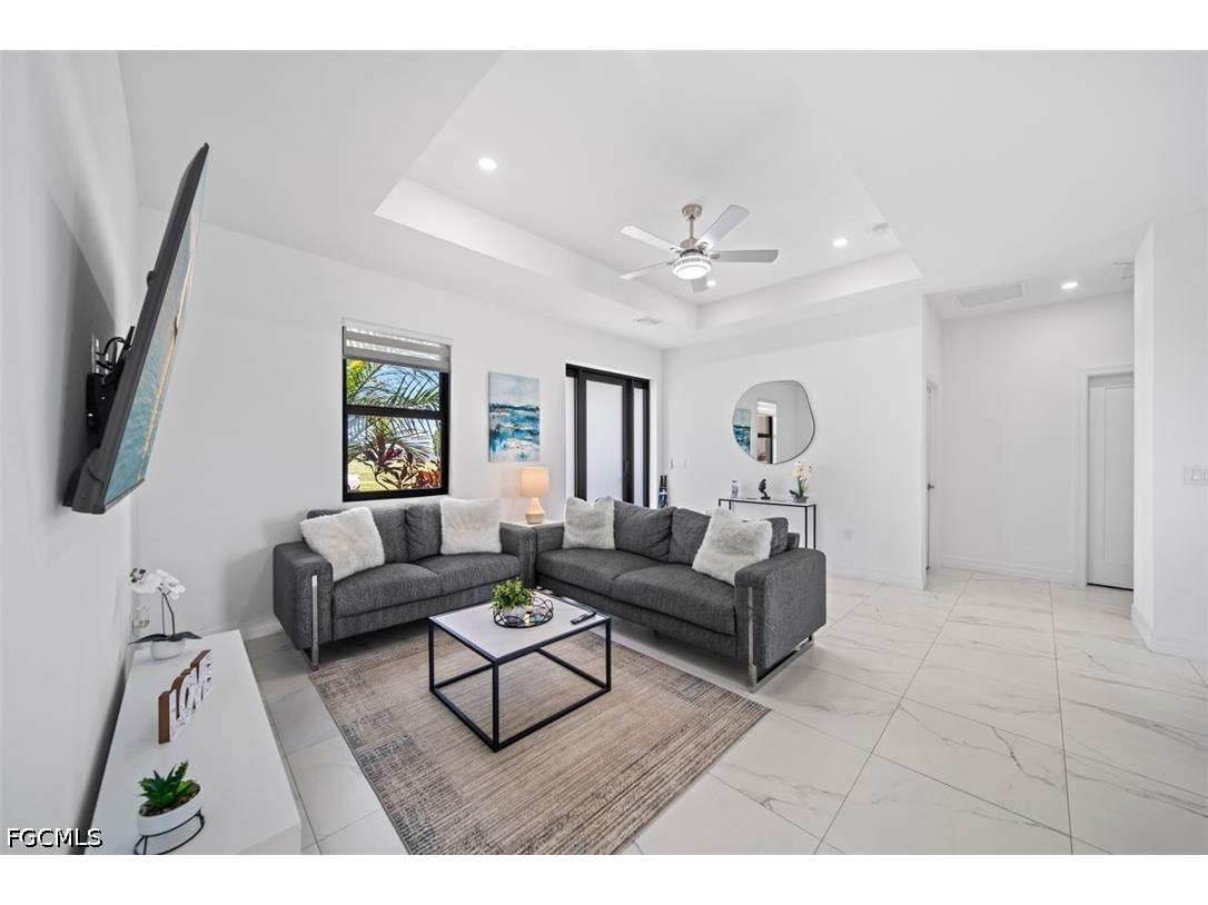 317 Kismet Parkway E Cape Coral FL 33909 2026025955 image4