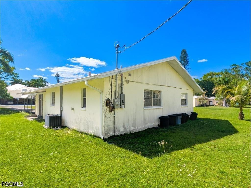 317 Montgomery Avenue Fort Myers FL 33905 2026014838 image3