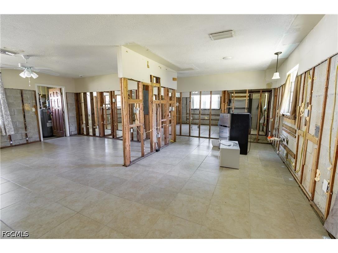 317 Montgomery Avenue Fort Myers FL 33905 2026014838 image5