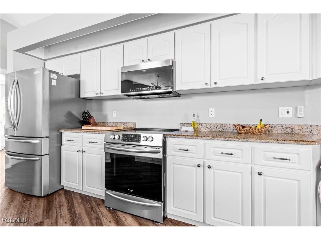 317 SE 13th Terrace Cape Coral FL 33990 2026004251 image19