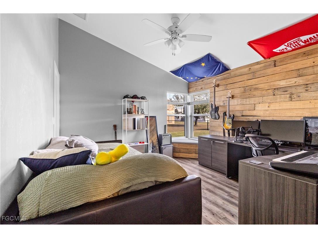 317 SE 13th Terrace Cape Coral FL 33990 2026004251 image25