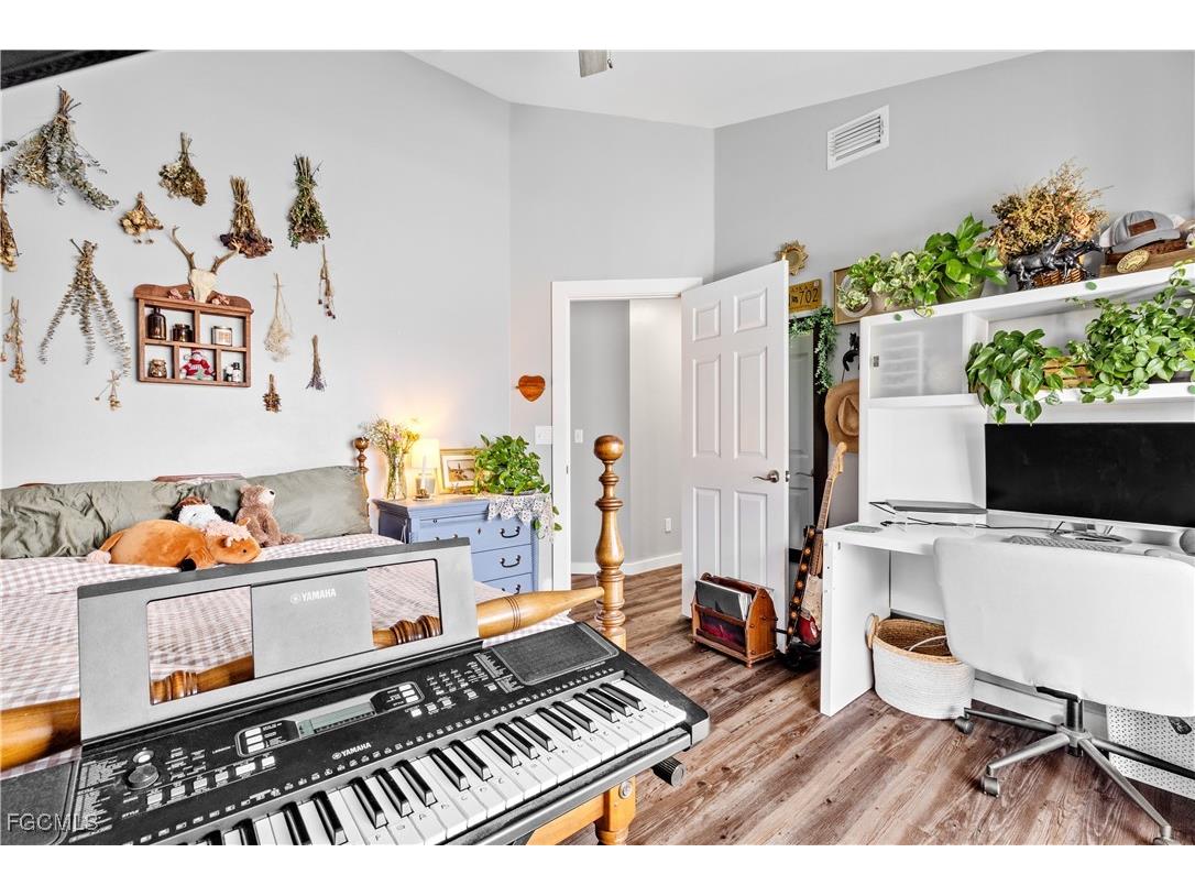 317 SE 13th Terrace Cape Coral FL 33990 2026004251 image26