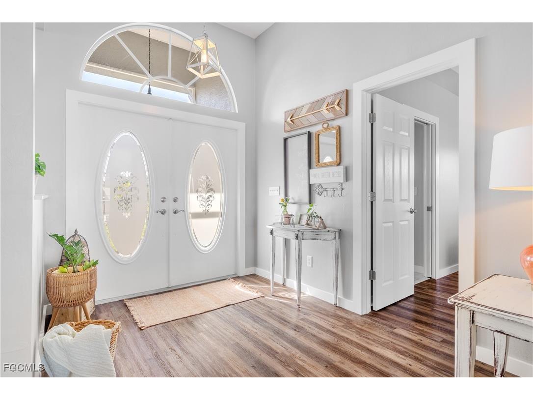 317 SE 13th Terrace Cape Coral FL 33990 2026004251 image8