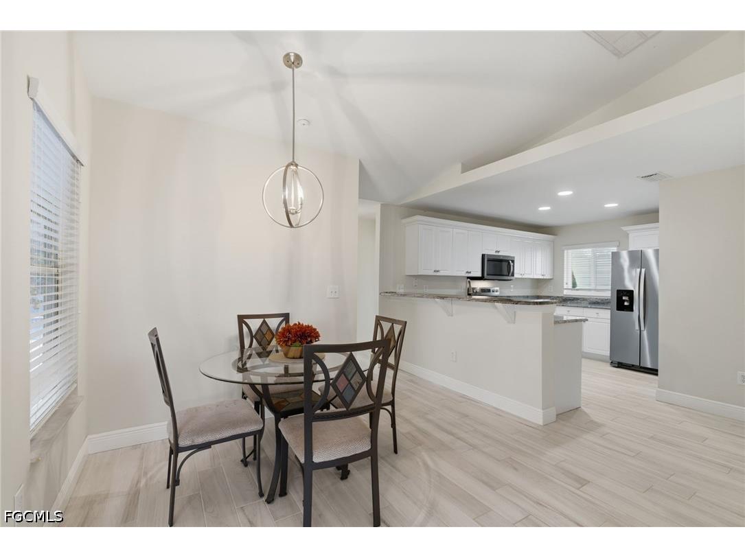 317 SW 25th Avenue Cape Coral FL 33991 2026025700 image7