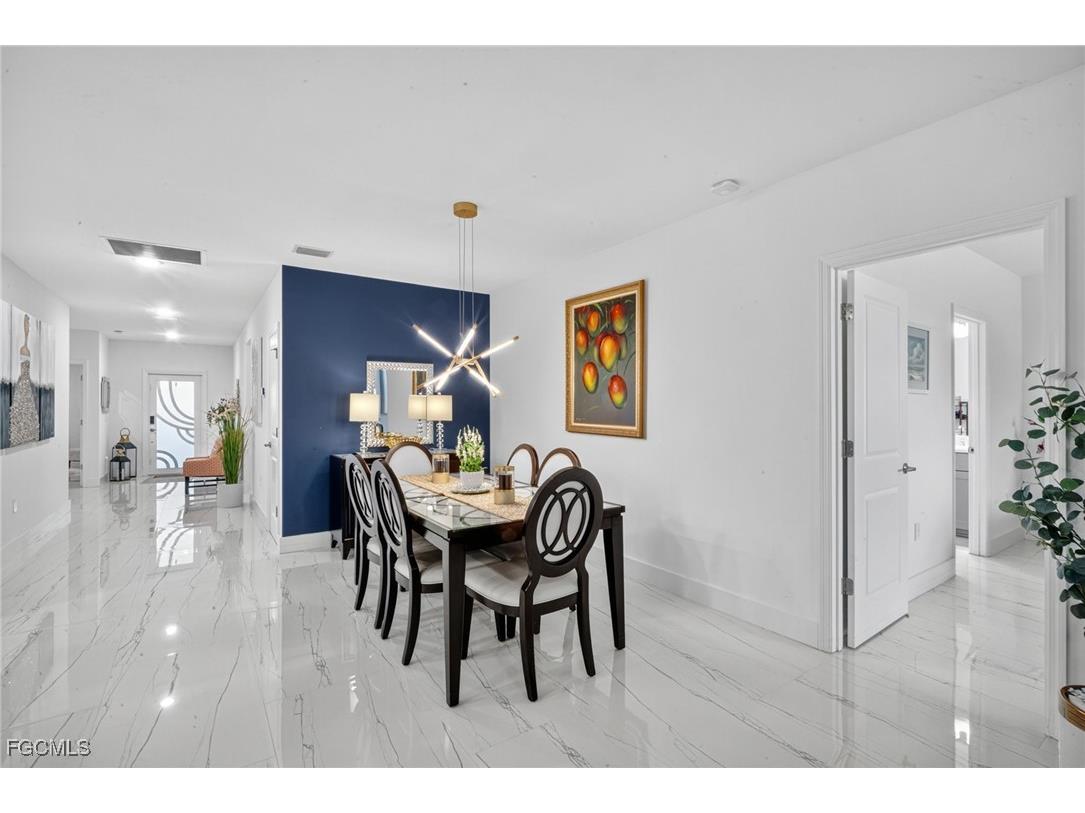 317 SW 26th Avenue Cape Coral FL 33991 2025012411 image14