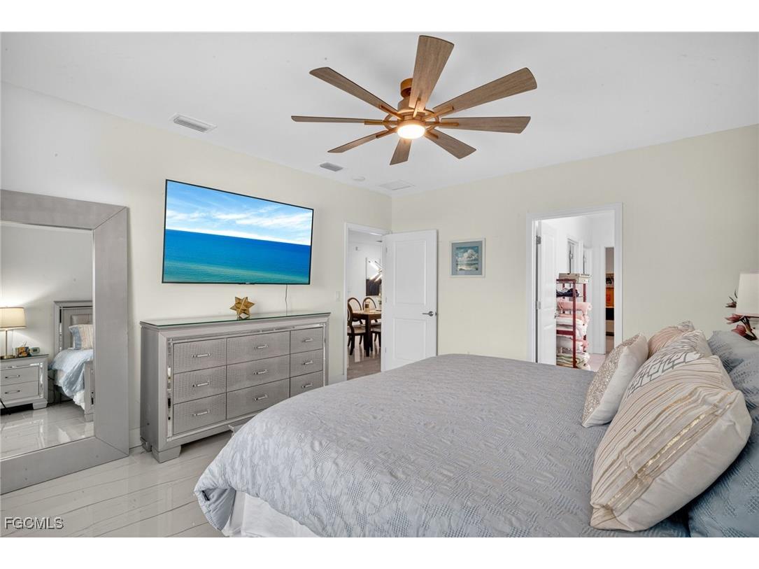 317 SW 26th Avenue Cape Coral FL 33991 2025012411 image20