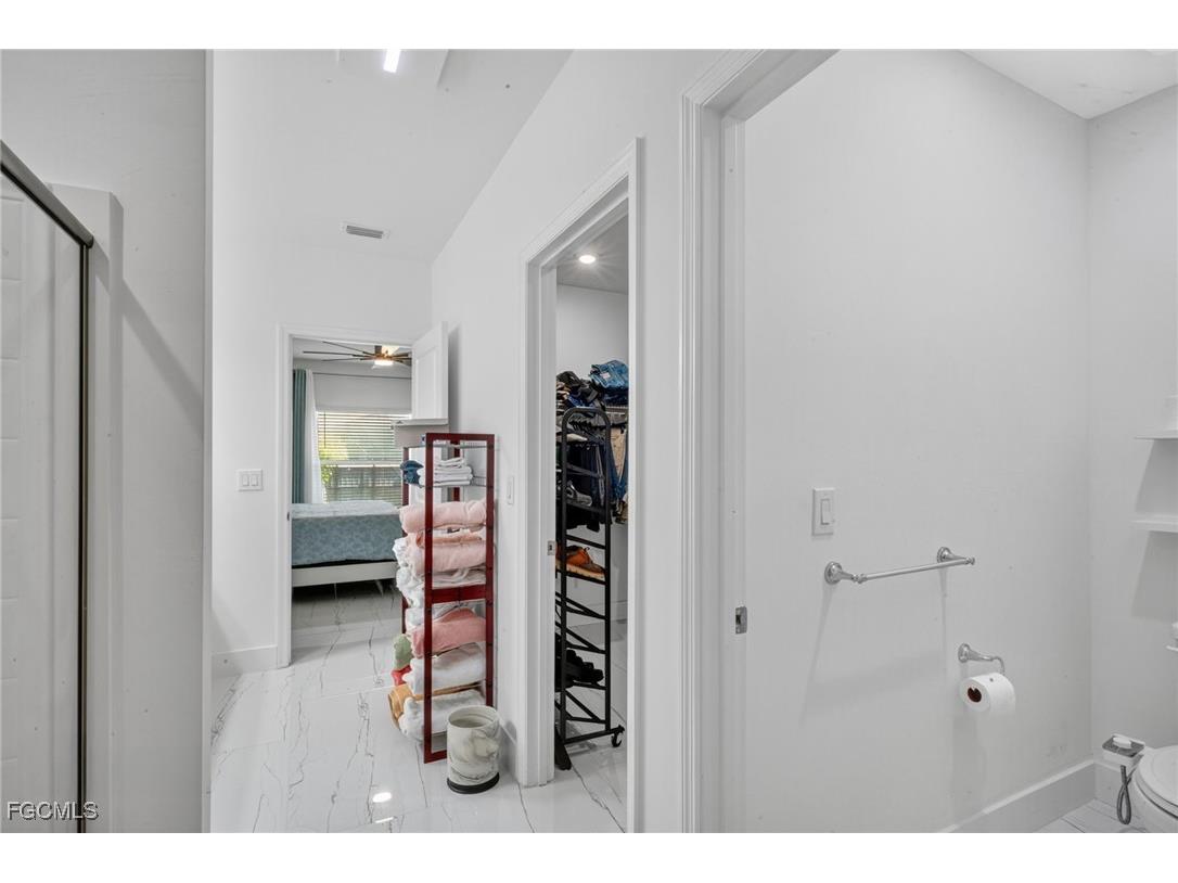 317 SW 26th Avenue Cape Coral FL 33991 2025012411 image23