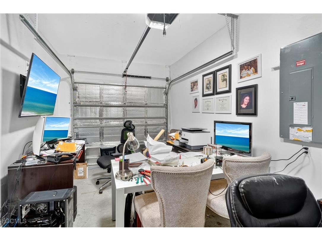 317 SW 26th Avenue Cape Coral FL 33991 2025012411 image35