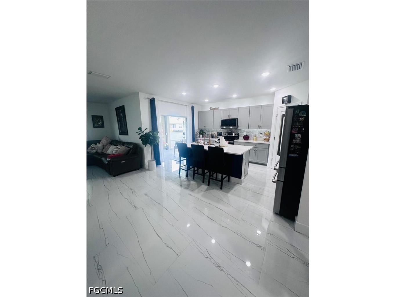 317 SW 26th Avenue Cape Coral FL 33991 2026020360 image15