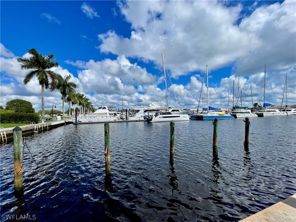 317 Sunrise Cay #204 Naples FL 34114 226007486 image2