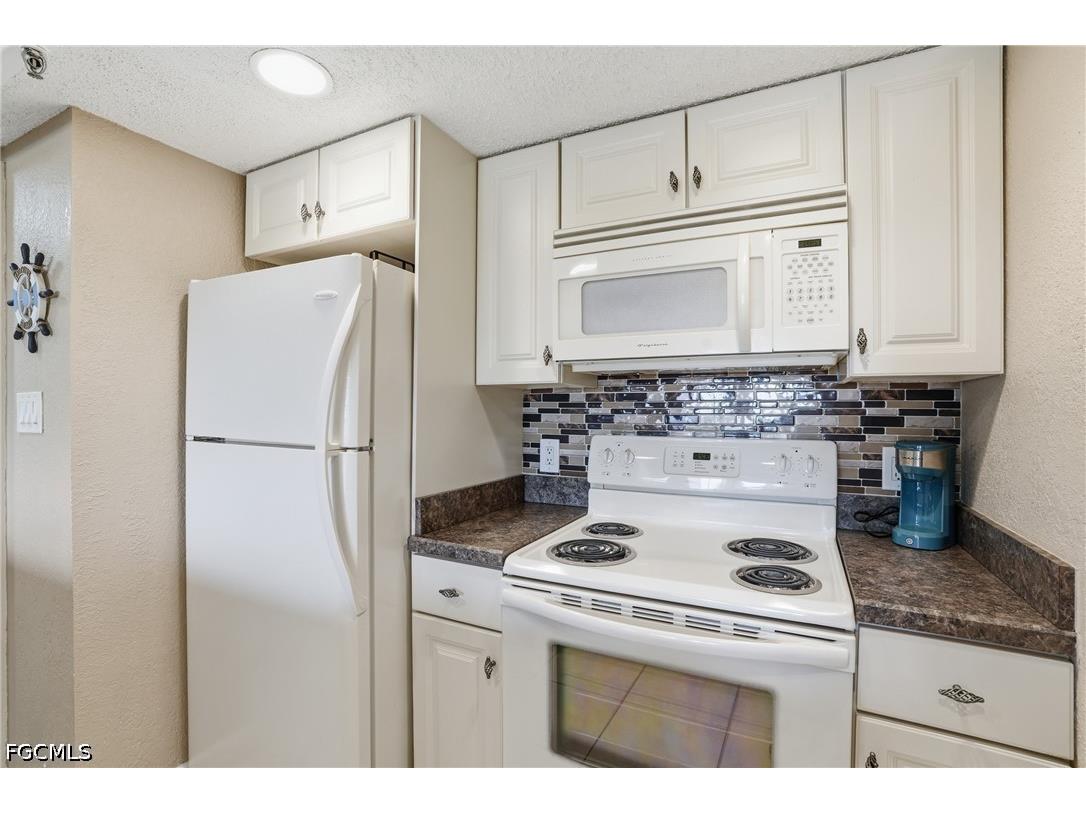 3170 Matecumbe Key Road #127 Punta Gorda FL 33955 2026025256 image4