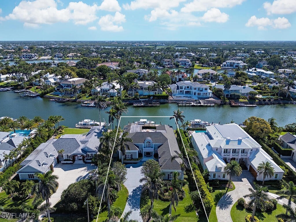 3175 Fort Charles Drive Naples FL 34102 225038944 image4