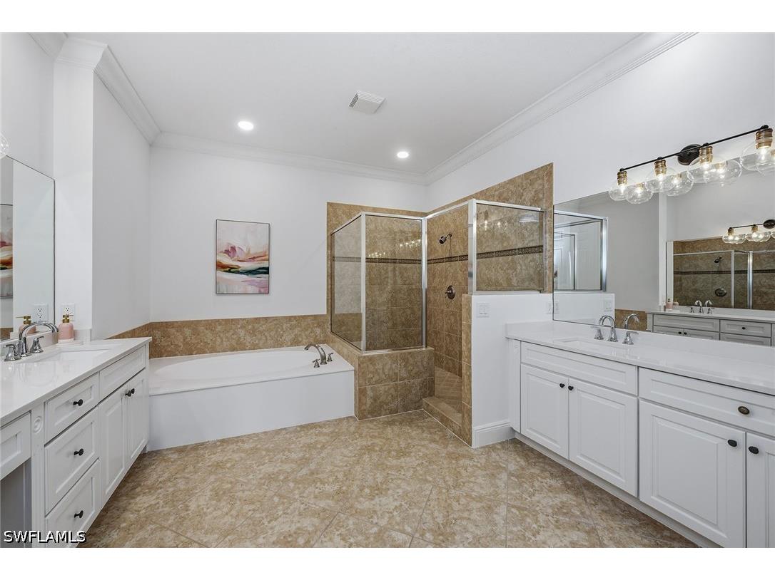 3176 Serena Lane #202 Naples FL 34114 226018554 image11