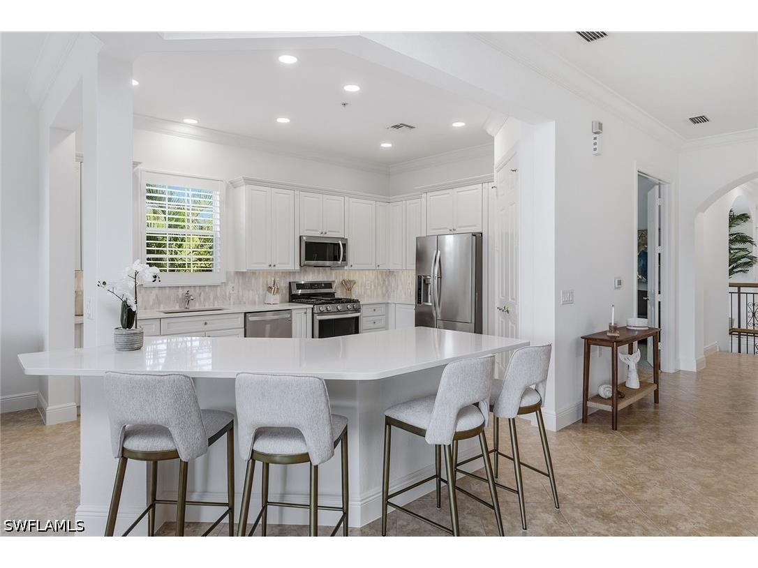 3176 Serena Lane #202 Naples FL 34114 226018554 image5