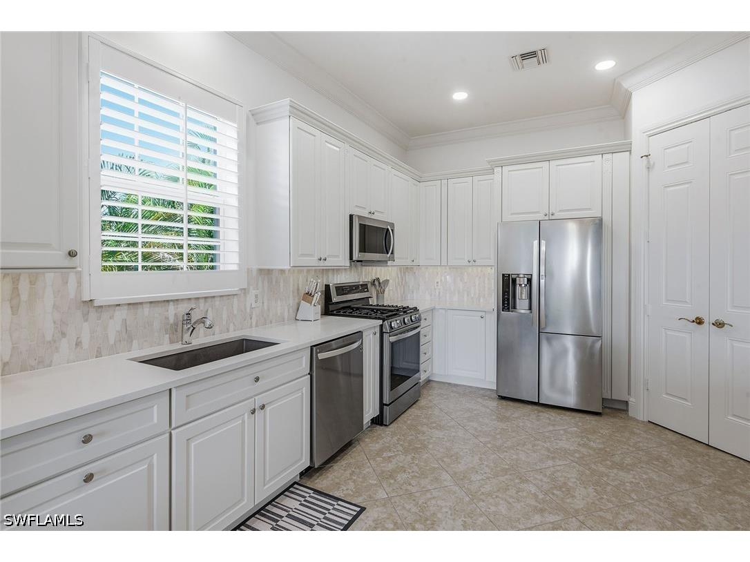 3176 Serena Lane #202 Naples FL 34114 226018554 image6