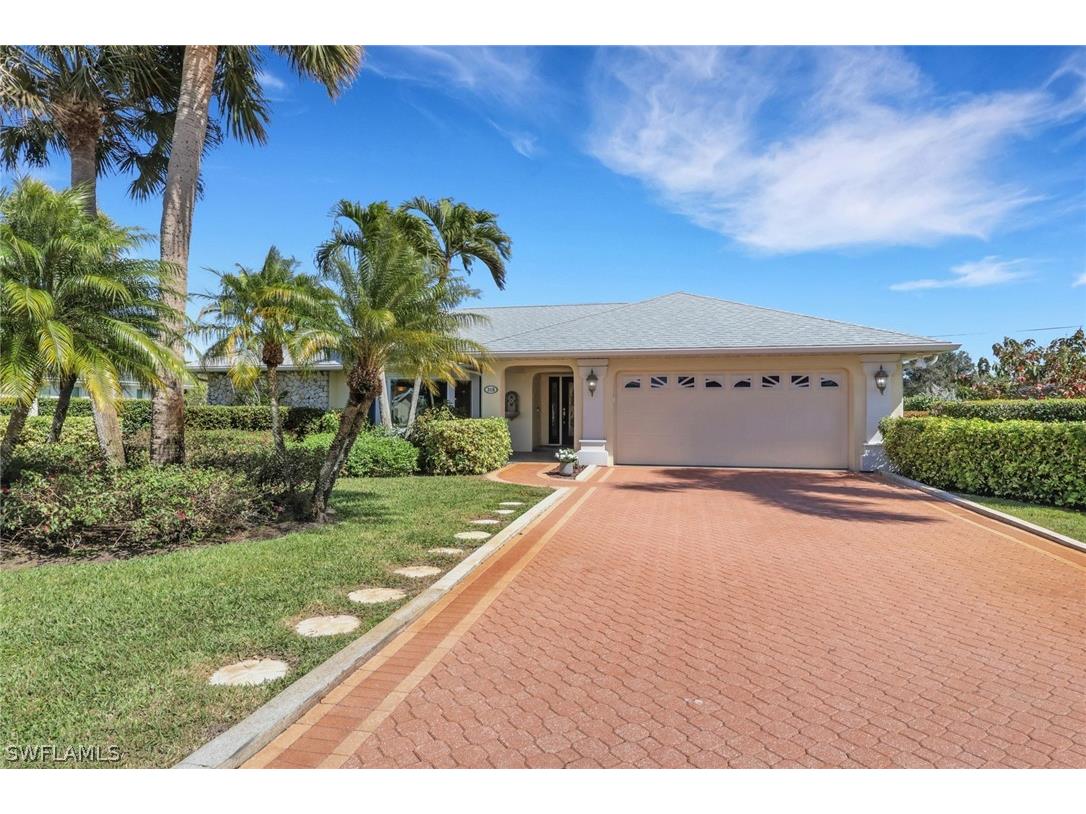 318 Burning Tree Drive Naples FL 34105 226008032 image1