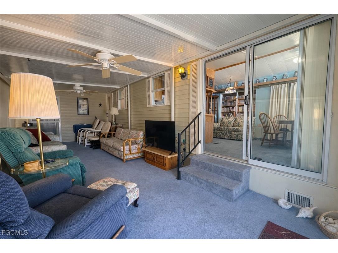318 Fountain View Boulevard North Fort Myers FL 33903 2026003726 image3