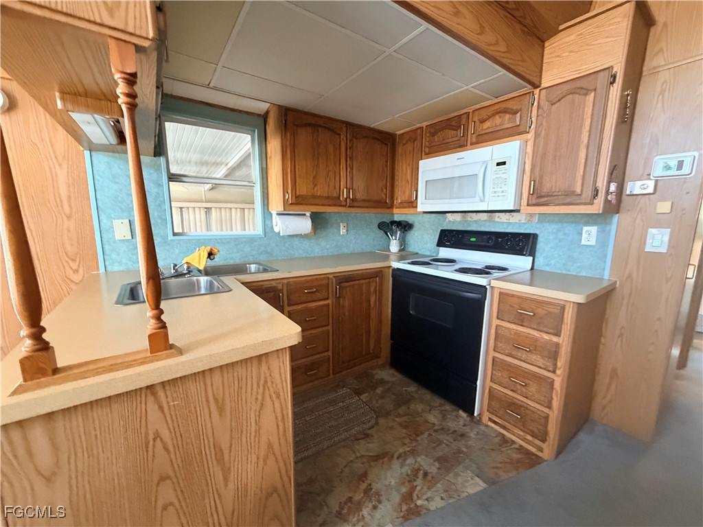 318 Fountain View Boulevard North Fort Myers FL 33903 2026003726 image8