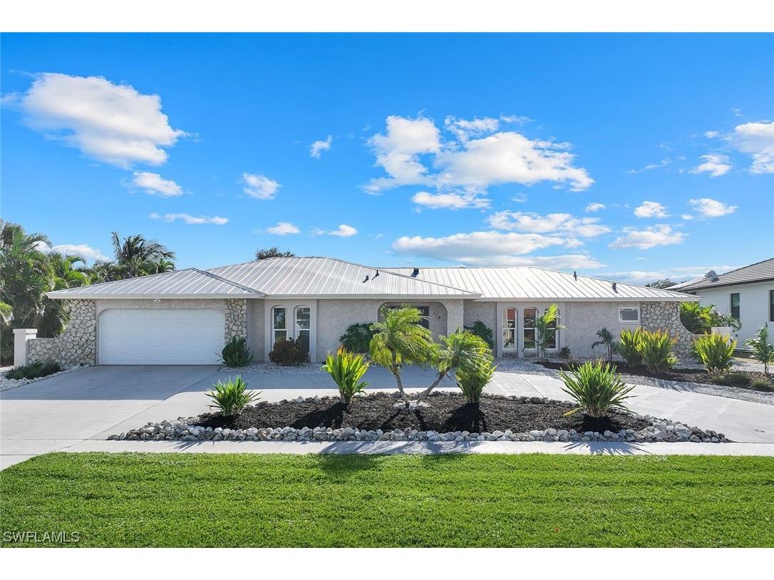 318 Grapewood Court Marco Island FL 34145 223081669 image1