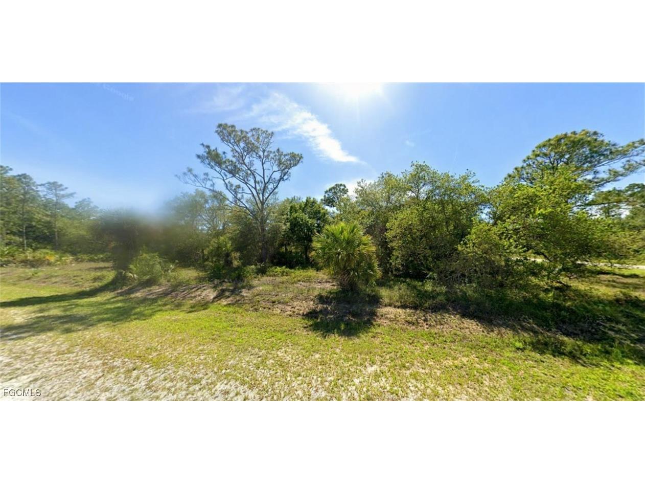 318 Hunting Club Avenue Montura Ranches FL 33440 2025023612 image2