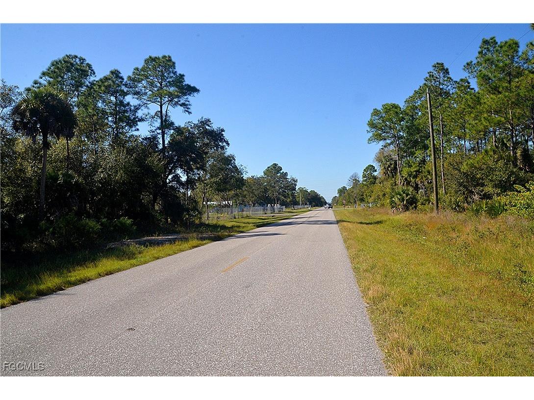 318 Hunting Club Avenue Montura Ranches FL 33440 2025023612 image3