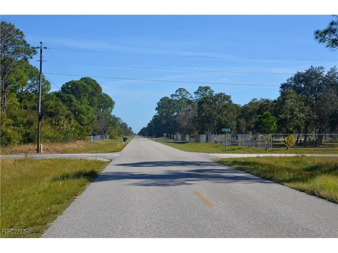 318 Hunting Club Avenue Montura Ranches FL 33440 2025023612 image4