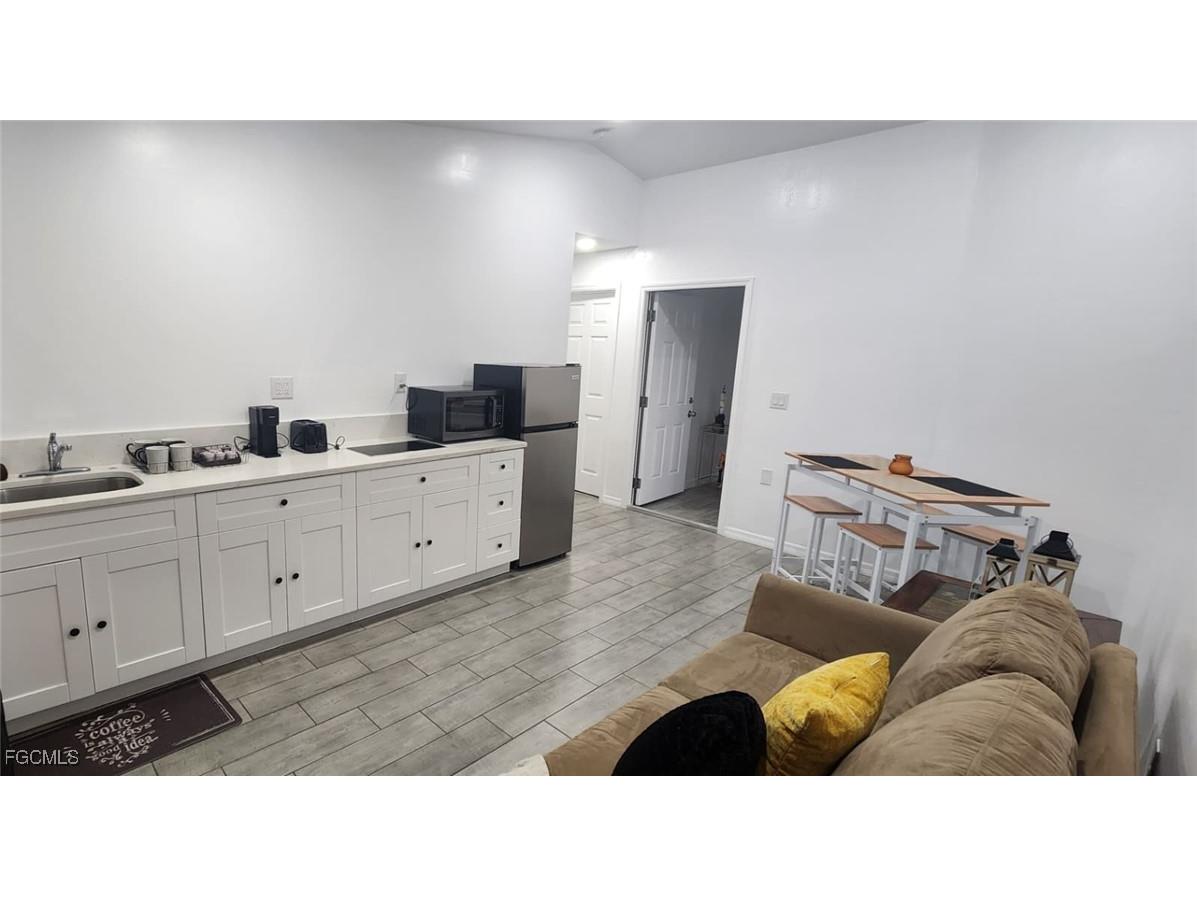 318 NW 14th Street Cape Coral FL 33993 2025003280 image10