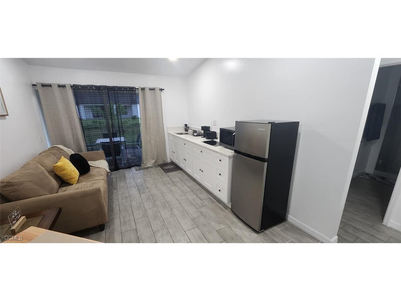 318 NW 14th Street Cape Coral FL 33993 2025003280 image11