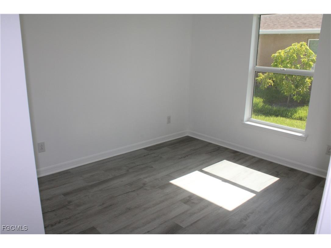 318 NW 14th Street Cape Coral FL 33993 2025003280 image20