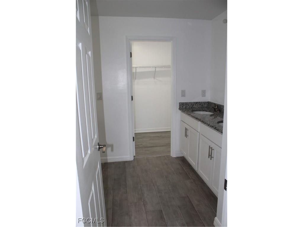 318 NW 14th Street Cape Coral FL 33993 2025003280 image21