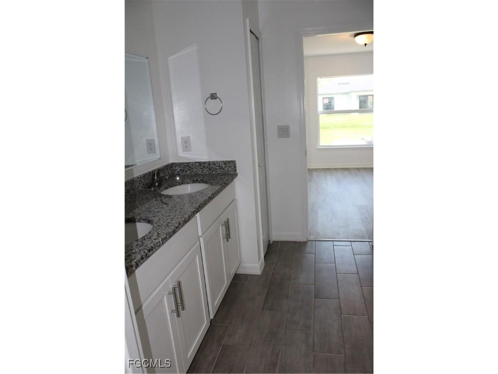 318 NW 14th Street Cape Coral FL 33993 2025003280 image22