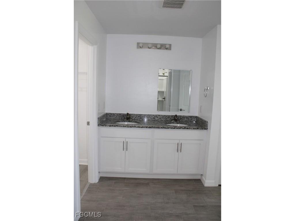 318 NW 14th Street Cape Coral FL 33993 2025003280 image24